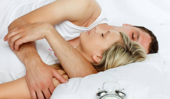 为什么有人“下面”没毛?女性私处毛发的秘密,别羞于了解