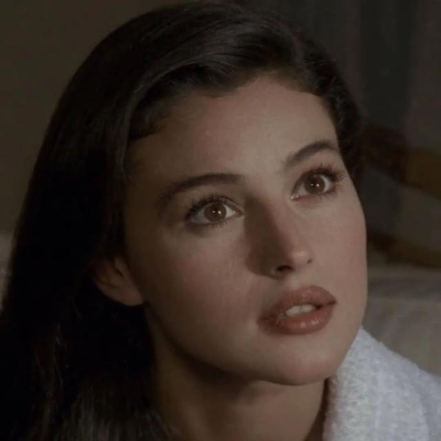 《西西里的美丽传说》女主携手女儿登上意大利版《VOGUE》封面