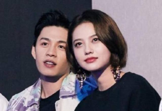 李鸿其否认恋情说了什么？亲爱的热爱的小米亚亚扮演者真实关系揭秘