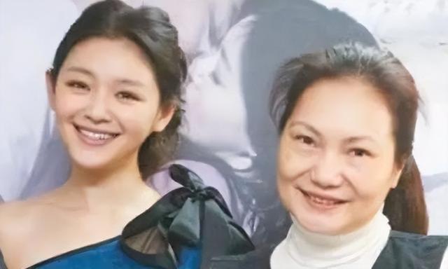 S妈战神附体，全国各地招兵买马，誓要为大S讨公道，战兰应战了