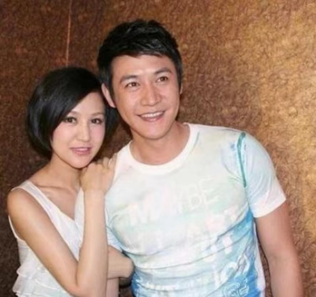 娶亲姐妹成连襟，丈母娘态度却不同，陆毅和郭京飞谁更受鲍母宠？