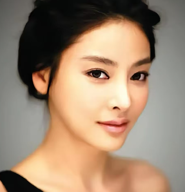 回顾韩国娱乐圈有多乱？女神沦为财阀玩物，解读女星张紫妍事件