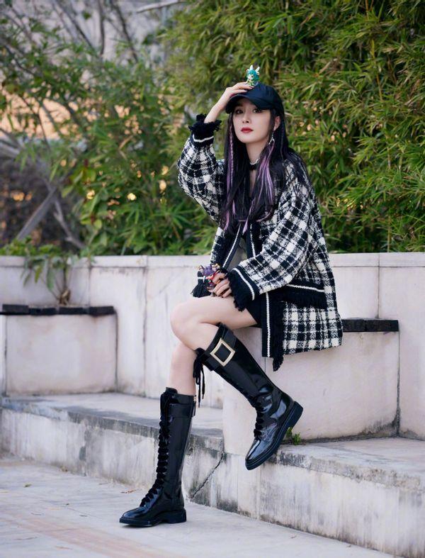 最近火了一种新穿法叫：“上半身少女，下半身欲女”，杨幂都上头