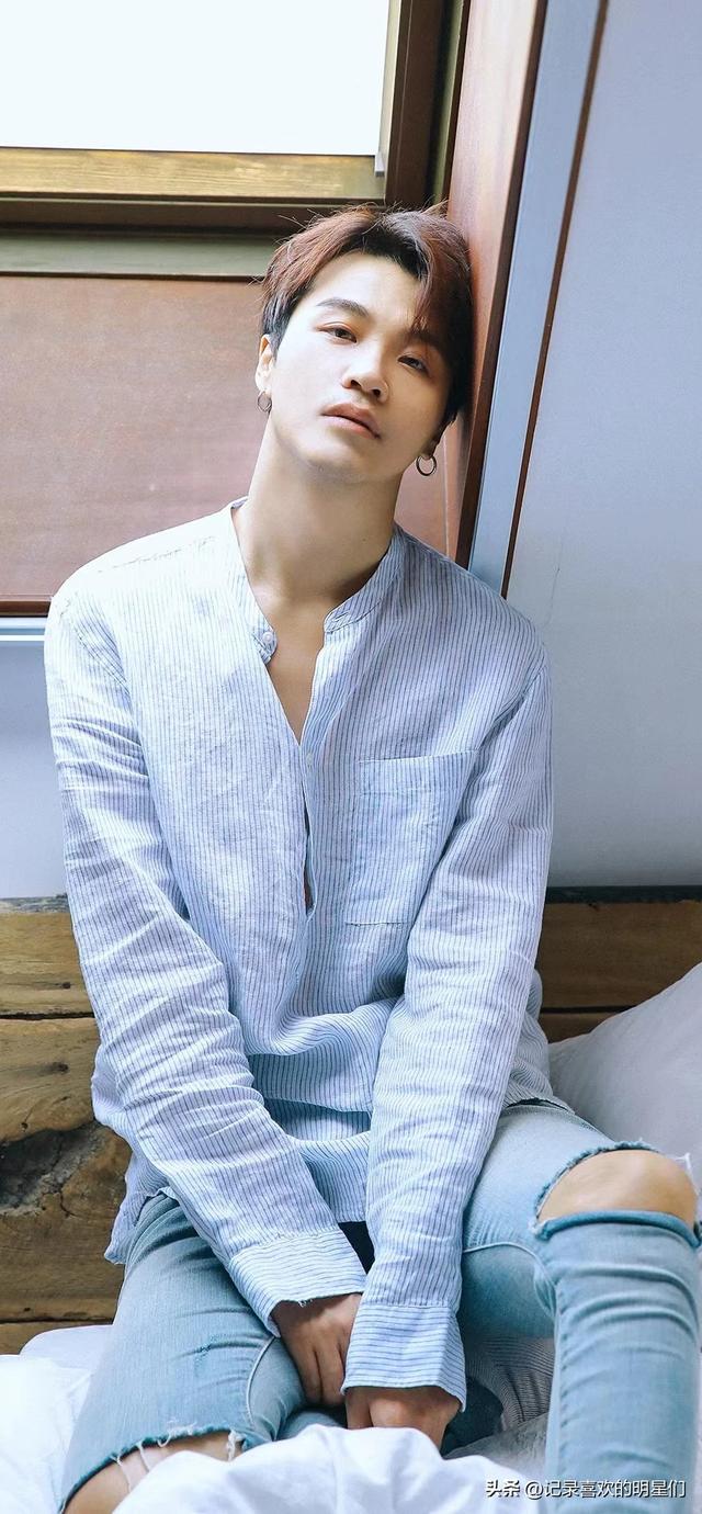 孟瑞自带贵族气质，阳光帅气迷人十足。演技精湛，才华横溢！