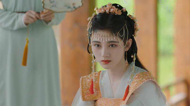 丫鬟相就别硬演公主了，让这6位女星告诉你，“金枝玉叶”是啥样