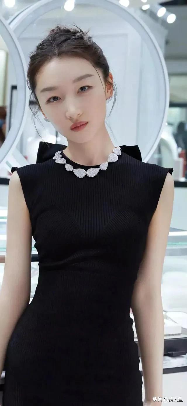 中国娱乐圈最瘦女明星榜单大揭秘:她们的瘦身方式与美丽故事