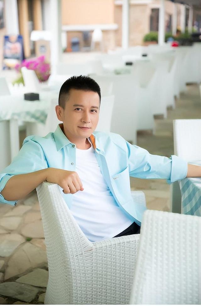著名演员姬晨牧：曾是红极一时的童星，他像父母一样敬畏婚姻