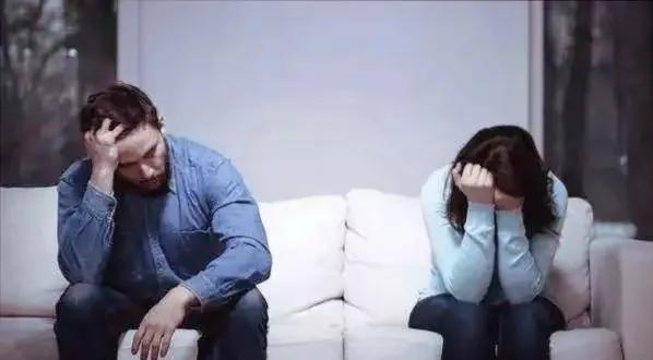 别再自作多情了！背叛你的女人，根本不可能感同身受你的伤和痛！