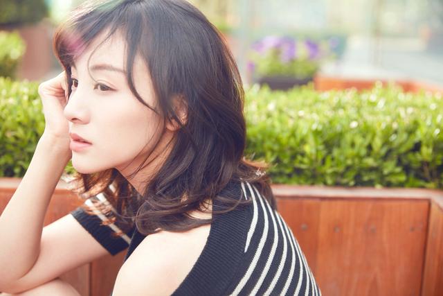 陈龙老婆章龄之