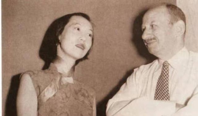 故事：张爱玲闺蜜苏青，曾是上海滩“文妓”，晚年蜗居10平米小屋