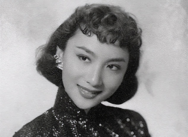 影星胡蝶唯一的女儿，与丈夫相差48岁，定下2个规矩后踏入佛门