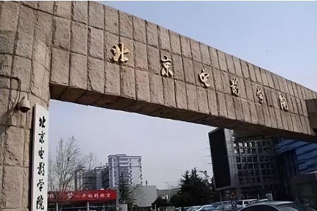 演员罗钢：娶小23岁郝蕾，陪娇妻战胜家族遗传病，48岁老来得子