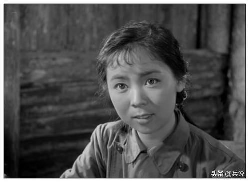 零下30度,志愿军战士双脚冻伤如冰柱,19岁女兵抱在怀中化冰