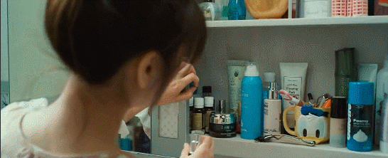 父女互换身体，这片儿骚气快要溢出屏幕