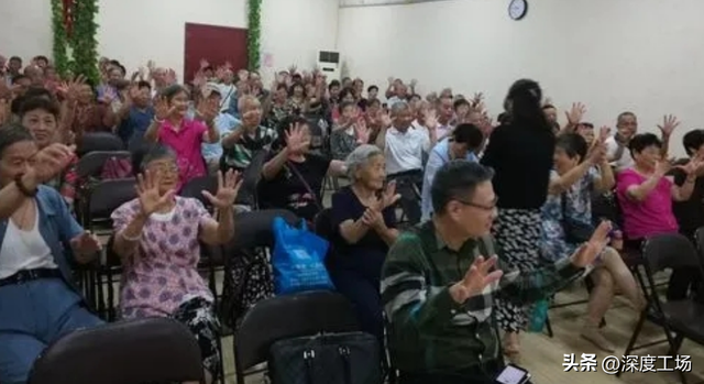 触目惊心！看完《草木人间》，发现它把现实传销案件的恐怖拍全了