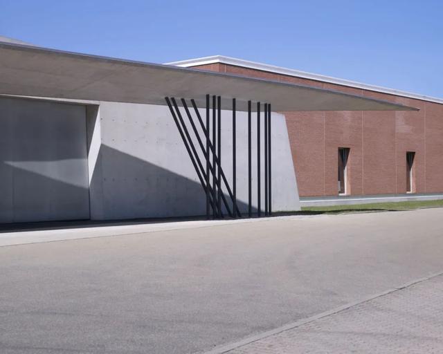 建筑师筱原一男“伞之家”德国重现，思考无用空间