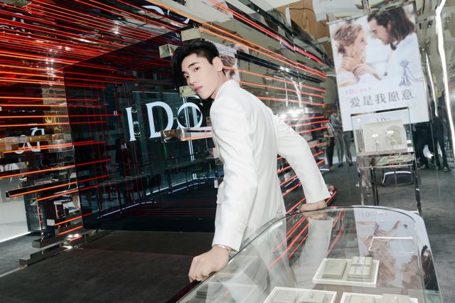 I Do 婚礼季甜蜜“嫁”到 众星闪耀见证“爱是我愿意”