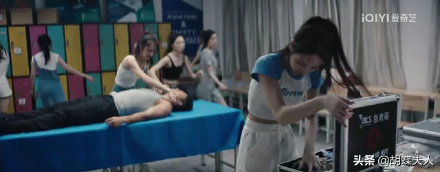 一部灾难巨制？《巨蛇闯女校》给足了观众惊悚恐怖的调料