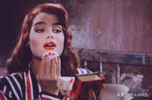 小丝(波姬·小丝为艺术献身的5部作品，颜值与演技并存，一部没看太可惜)