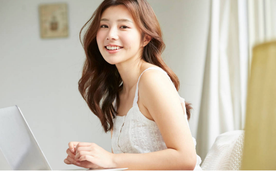 为什么有人“下面”没毛?女性私处毛发的秘密,别羞于了解