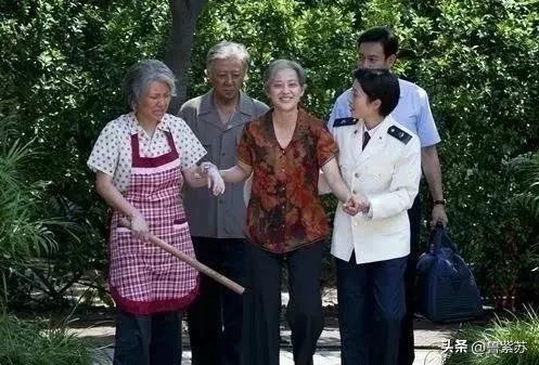 说说电视剧《父母爱情》中的最好的姑姑--江德花