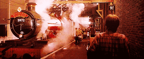 《哈利·波特》又掀热潮!名人居家隔离接力朗读原著