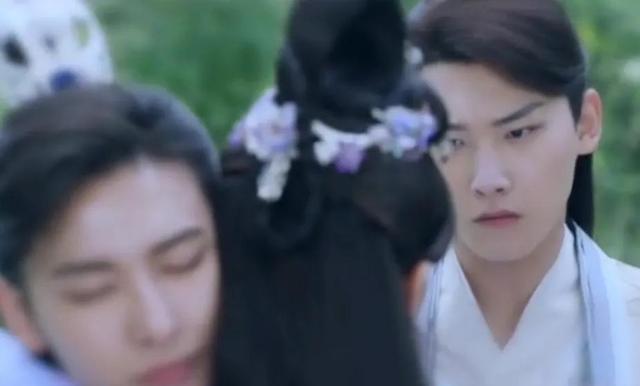双世宠妃3厉害了!前有三层夹心吻,后有三角吻,服了