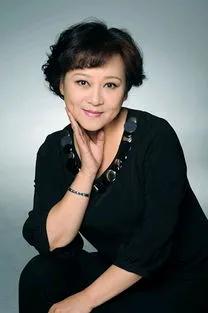 黄爱玲：灵魂歌者，情感共鸣的使者