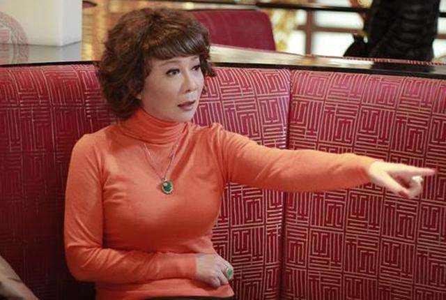 蔡明之子丁丁:36岁还未婚,是蔡明的骄傲也是她的心病