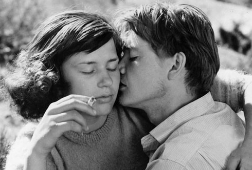 这个放荡形骸的美少女,为何可以让人学好