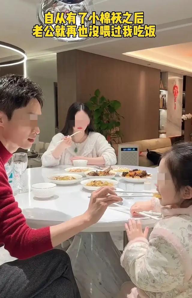 那些毁三观的短视频：当亲妈变成流量密码，黑丝女儿只是前菜