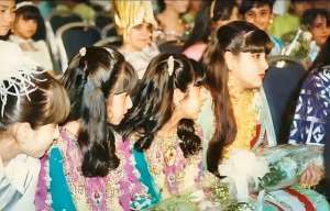 谢克哈公主(谢克哈王妃幼年超绝侧颜曝光,比王室公主美,却得不到哈曼丹的爱)