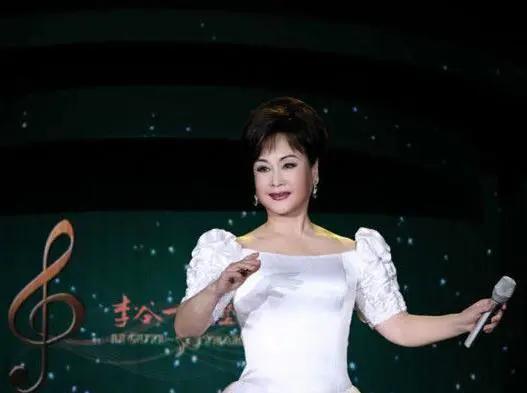 百年耀中华丨李谷一、郁可唯同唱《绒花》