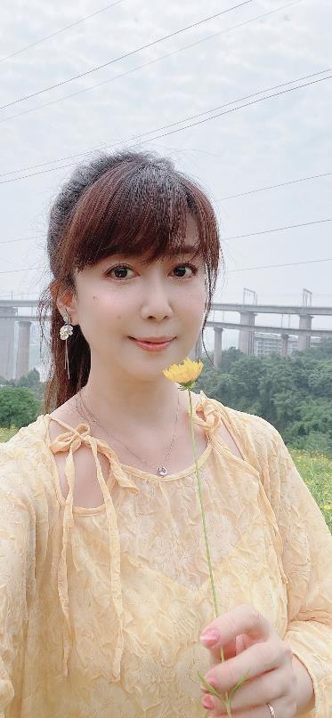 51岁玉女掌门孟庭苇近况,内地打疫苗暴露真名,曾退圈4年修佛