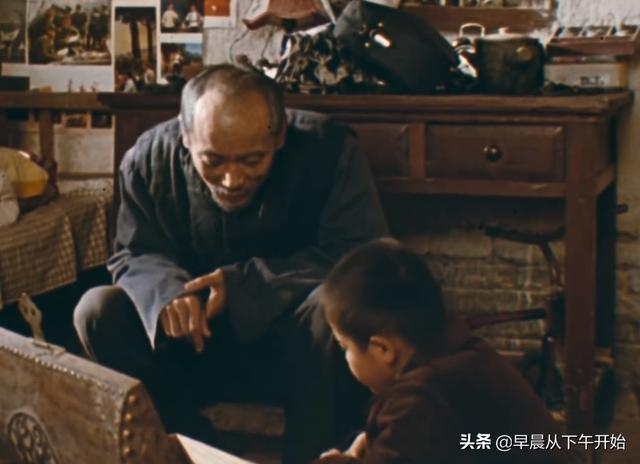 《活着》电影与原著对比,张艺谋导演为什么没有拍出所有的绝望?