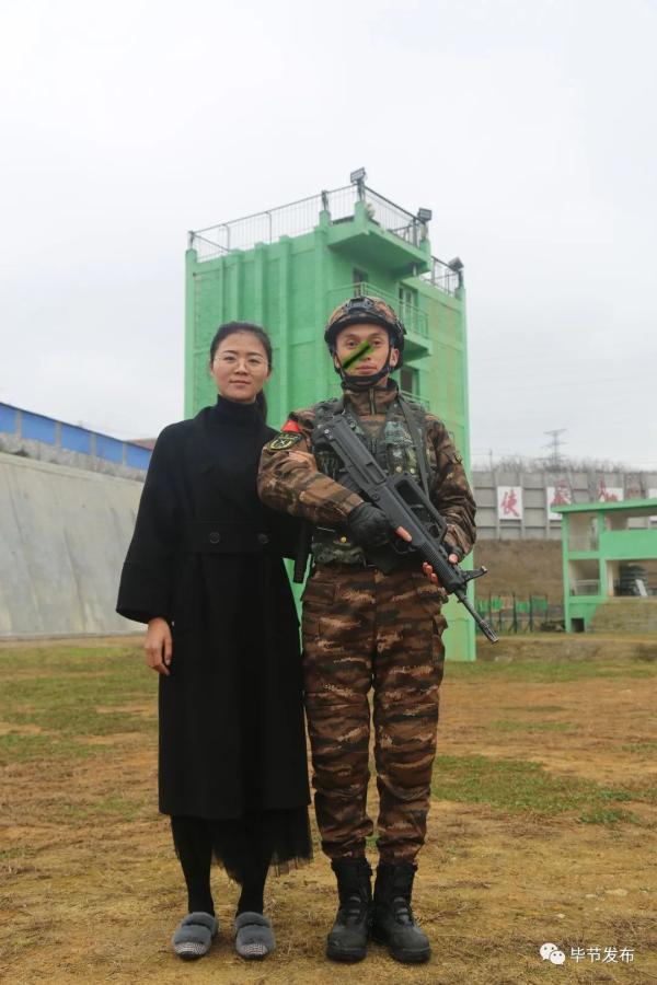 标题想不出来了，因为被他们的情书甜到了……