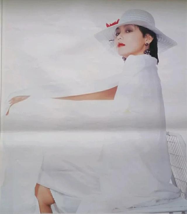 挂历欣赏（1001）——1993年阑室娇影：段仕萍程晓英麦小琴朱碧云