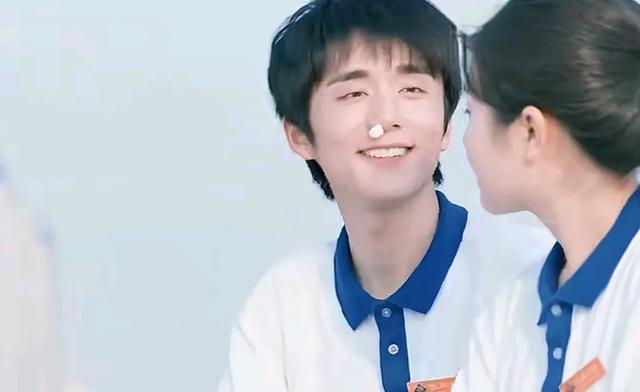 李兰迪张新成他们是沉默了七年的真情侣，是内娱纯爱战神的具象化