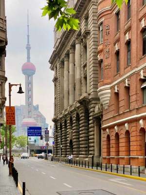 上海半岛酒店(入住上海半岛的“最好”时机，酒店控完美的staycation)