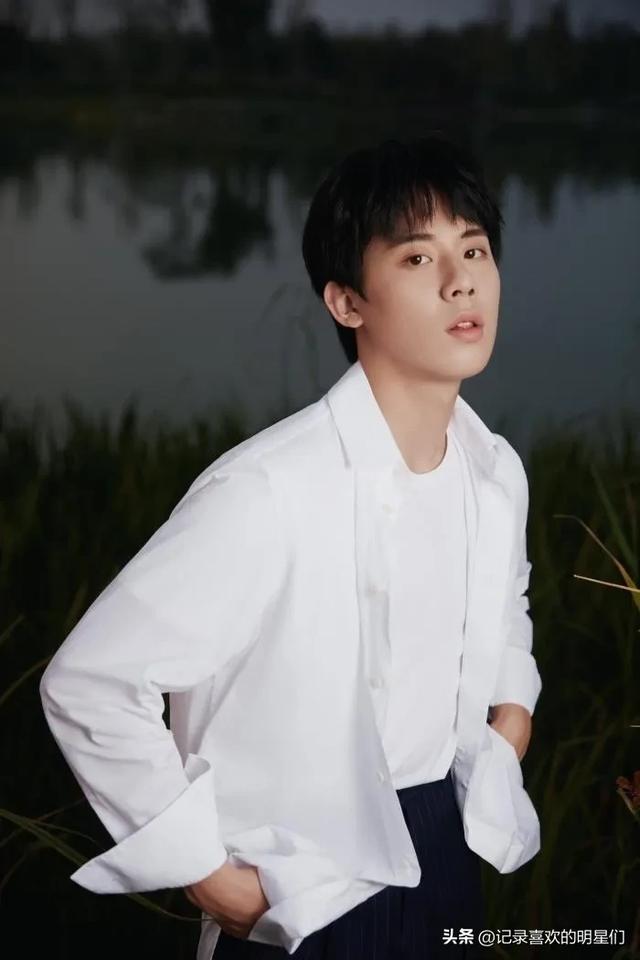 00后男演员：周奇阳光帅气迷人十足，演技也不错！