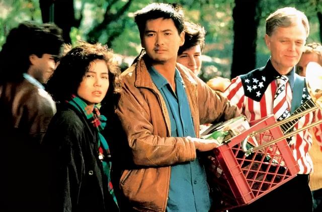 当年周润发为报知遇之恩，拍出了这部港片，却不小心成为了经典