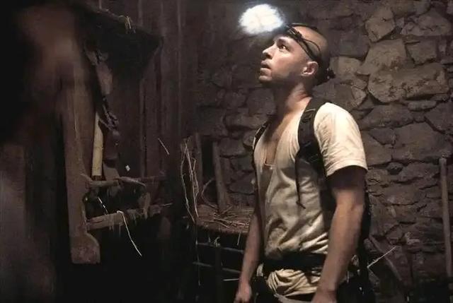 经典逃亡的！！荒野求生惊悚、悬疑系列电影推荐！！！