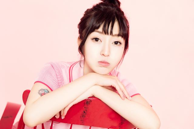 90后冯溪机缘巧合进《乡村爱情》，甜美爱笑运气好，身材标致