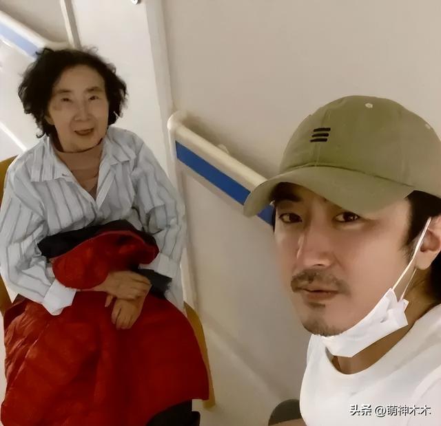 蔡琳高梓淇和解！离婚3年后父子俩终于见面，女方晒合影否认复合