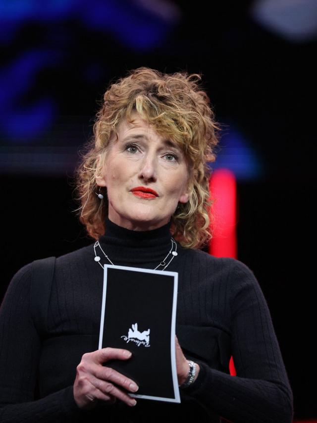 柏林电影节开幕，嘉宾忧心言论触犯德国新法案