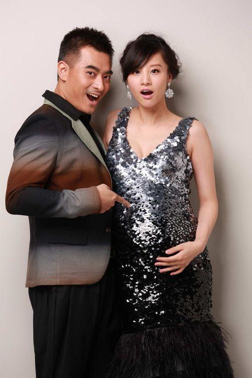 陈龙老婆章龄之