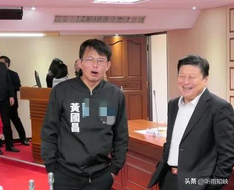 结果出炉！黄国昌大胜蔡壁如，接管白营！朱立伦是否拖蓝白后腿？