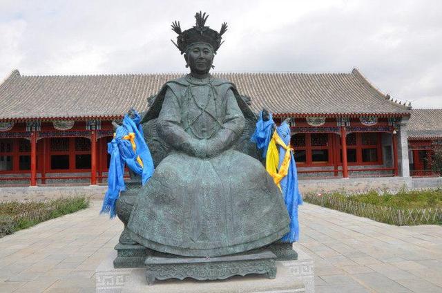 历史上的孝庄与顺治：关系十分恶劣，为了立储更是走向决裂