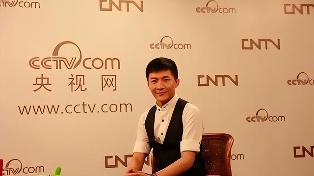 2015年，央视“最帅主持”边策坠楼身亡，真相可能不止那么简单