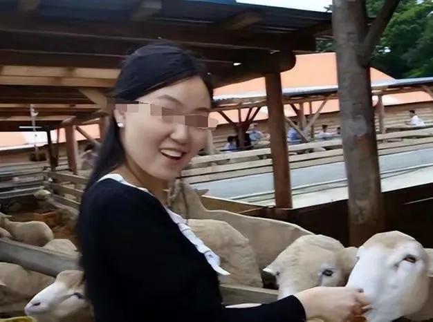 2012年，31岁女博士跳楼自杀，父母曝内幕：女婿特殊嗜好害了女儿